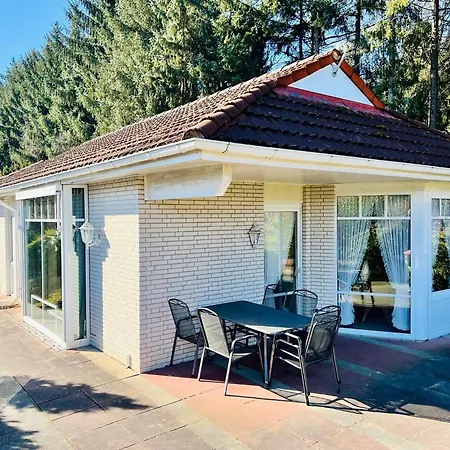 Schloss Dankern Fuer 6 Personen *