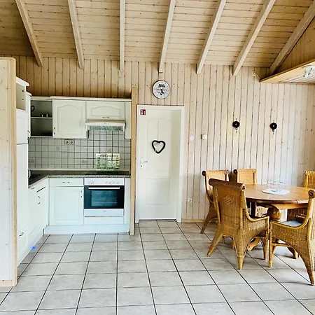 Schloss Dankern Fuer 6 Personen Σπίτι διακοπών Haren