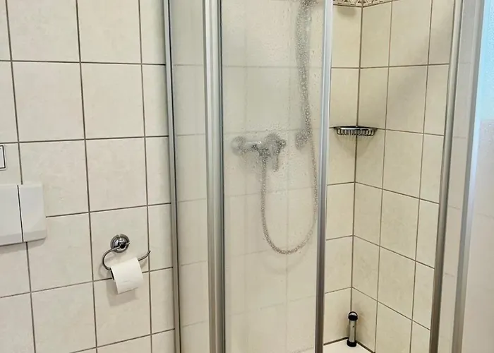 Schloss Dankern Fuer 6 Personen * הארן