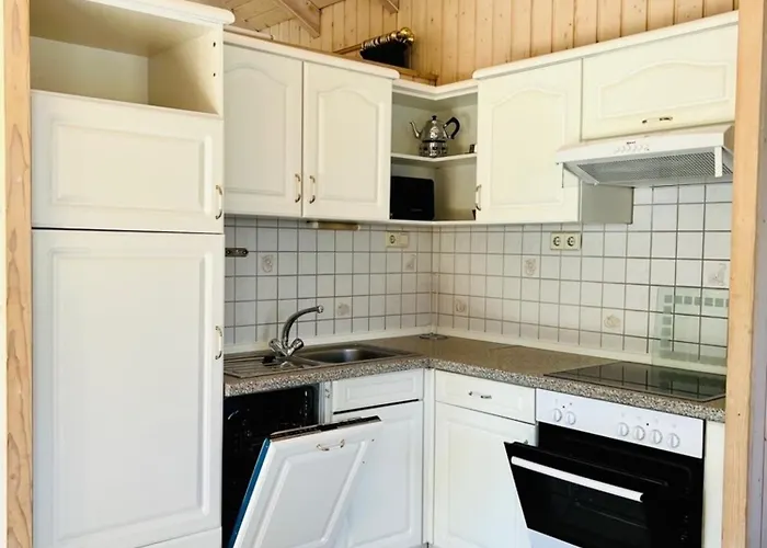 Schloss Dankern Fuer 6 Personen בית נופש